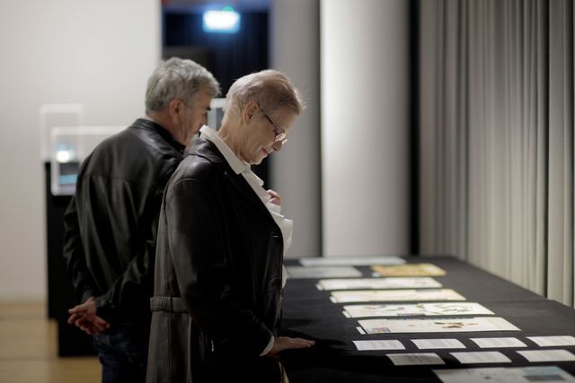 Public interaction during the opening of the exhibition at Goethe-Institut in Bucharest, November 2024. Photo Andreea Săsăran